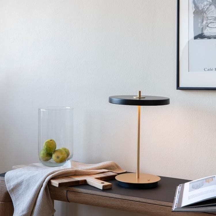 Bezprzewodowa lampa stołowa LED ze ściemniaczem i wtyczką USB Stal/PMMA Wys.30,6cm + ładowarka indukcyjna ASTERIA MOVE Czarny